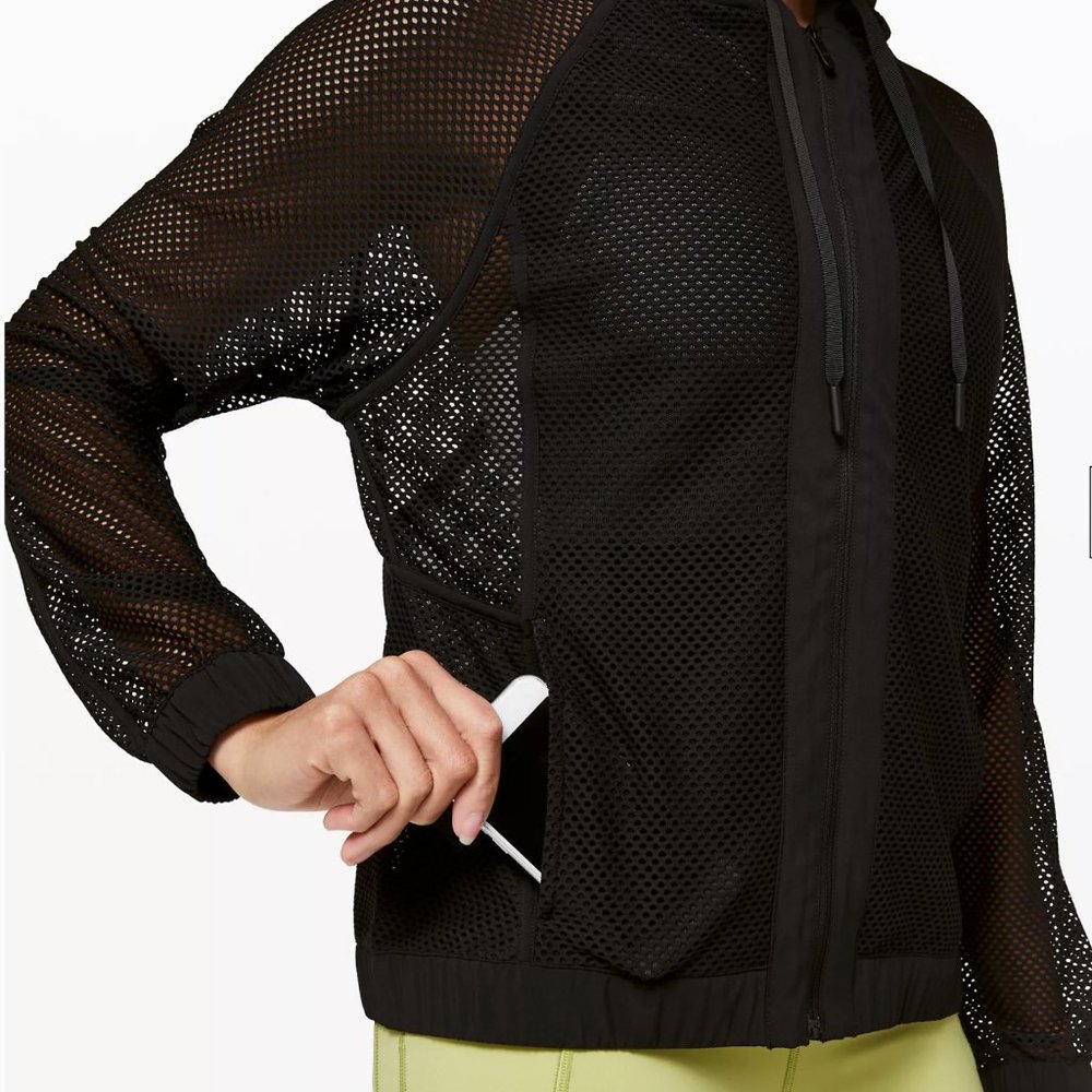 Lululemon Mesh On Mesh Jacket Size 6 - image 7